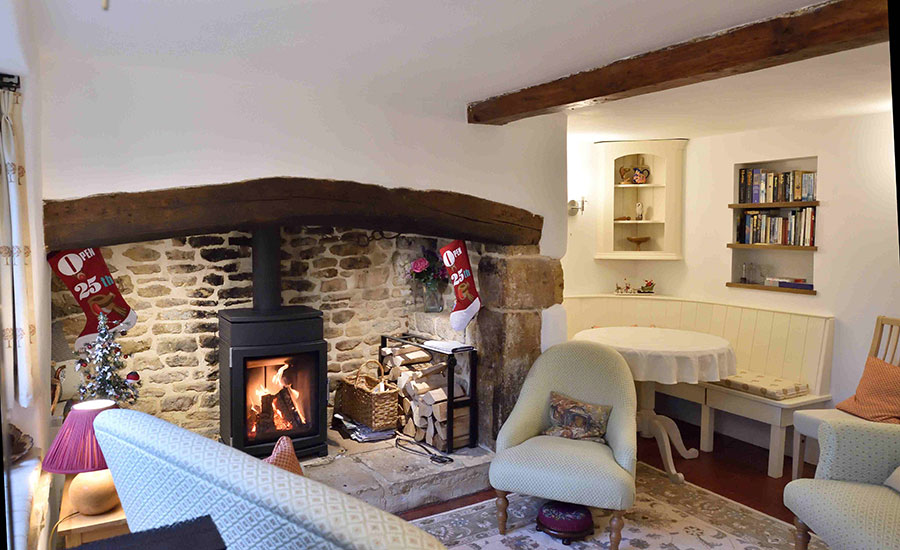 Cosy Corner Cottage, Evenlode, Living Room Fireplace
