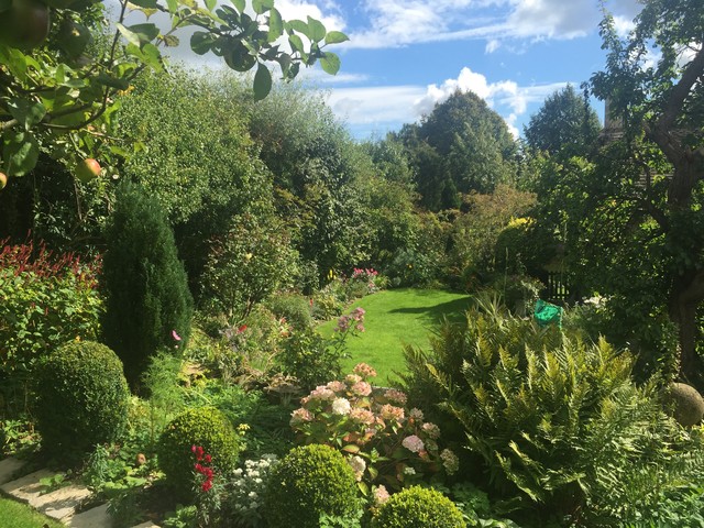 Yew Tree Cottage Secret Garden - Cotswold Village Rooms