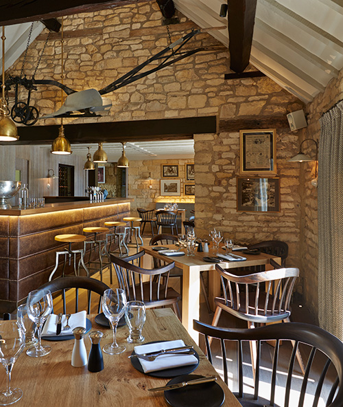 Dormy-House-The-Potting-Shed-Bar - Cotswold Village Rooms